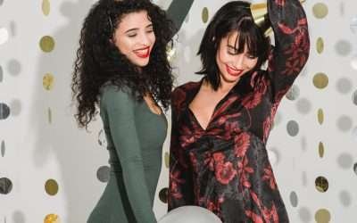 Festive Fashion: Dress to Impress!