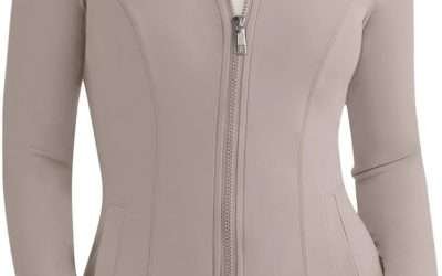 Trendy Queen Womens Lightweight Zip Up Jackets 2025 Athletic Hoodies Fall Gym Shirts Running Workout Clothes with Pocket