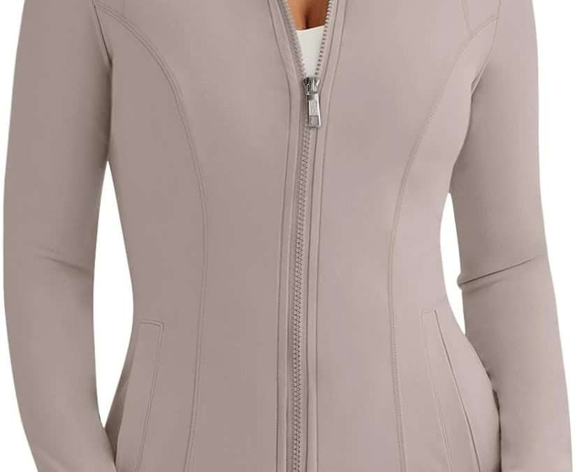 Trendy Queen Womens Lightweight Zip Up Jackets 2025 Athletic Hoodies Fall Gym Shirts Running Workout Clothes with Pocket