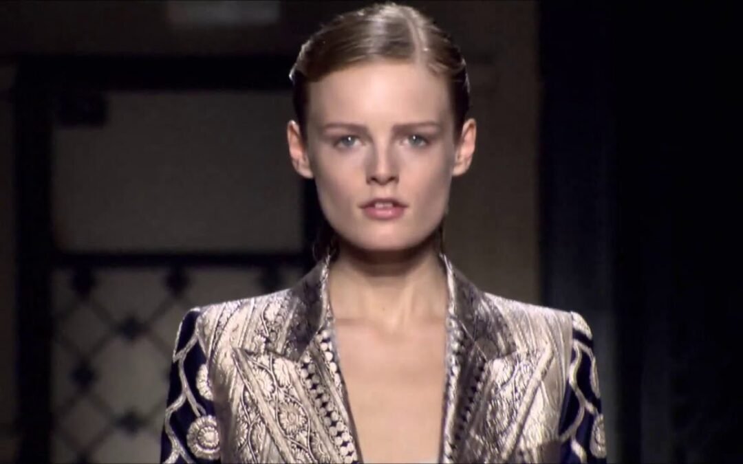 Dries Van Noten women's spring summer 2010 fashion show