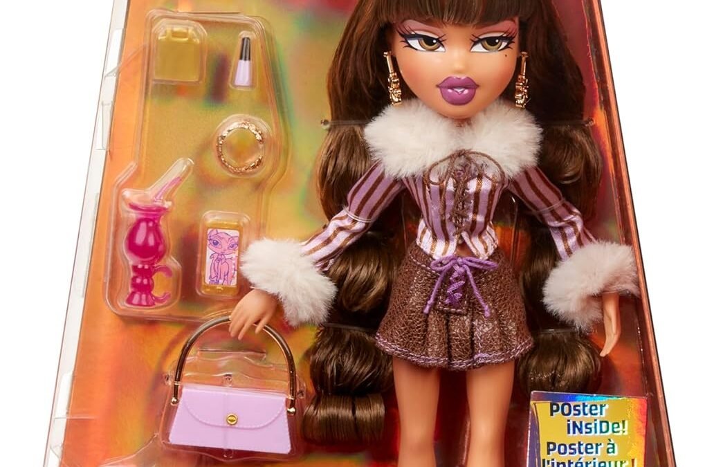 Alwayz Bratz Yasmin Fashion Doll with 10 Accessories and Poster