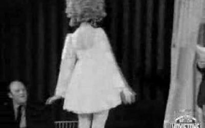 Mini skirt fashion show uk 1970