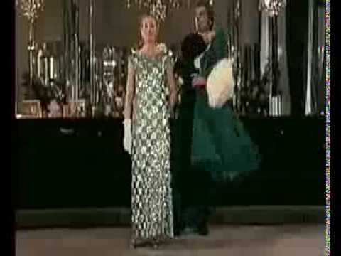UK Fashion from 1970 – Norman Hartnell