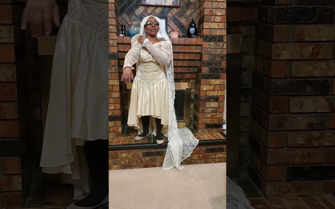 Video Women's Fashion 1830-1880 SAGU