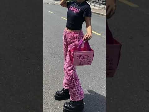 2000s fashion outfits // early 2000s outfits // 2000s fashion style #2000s #fashion #outfits #shorts